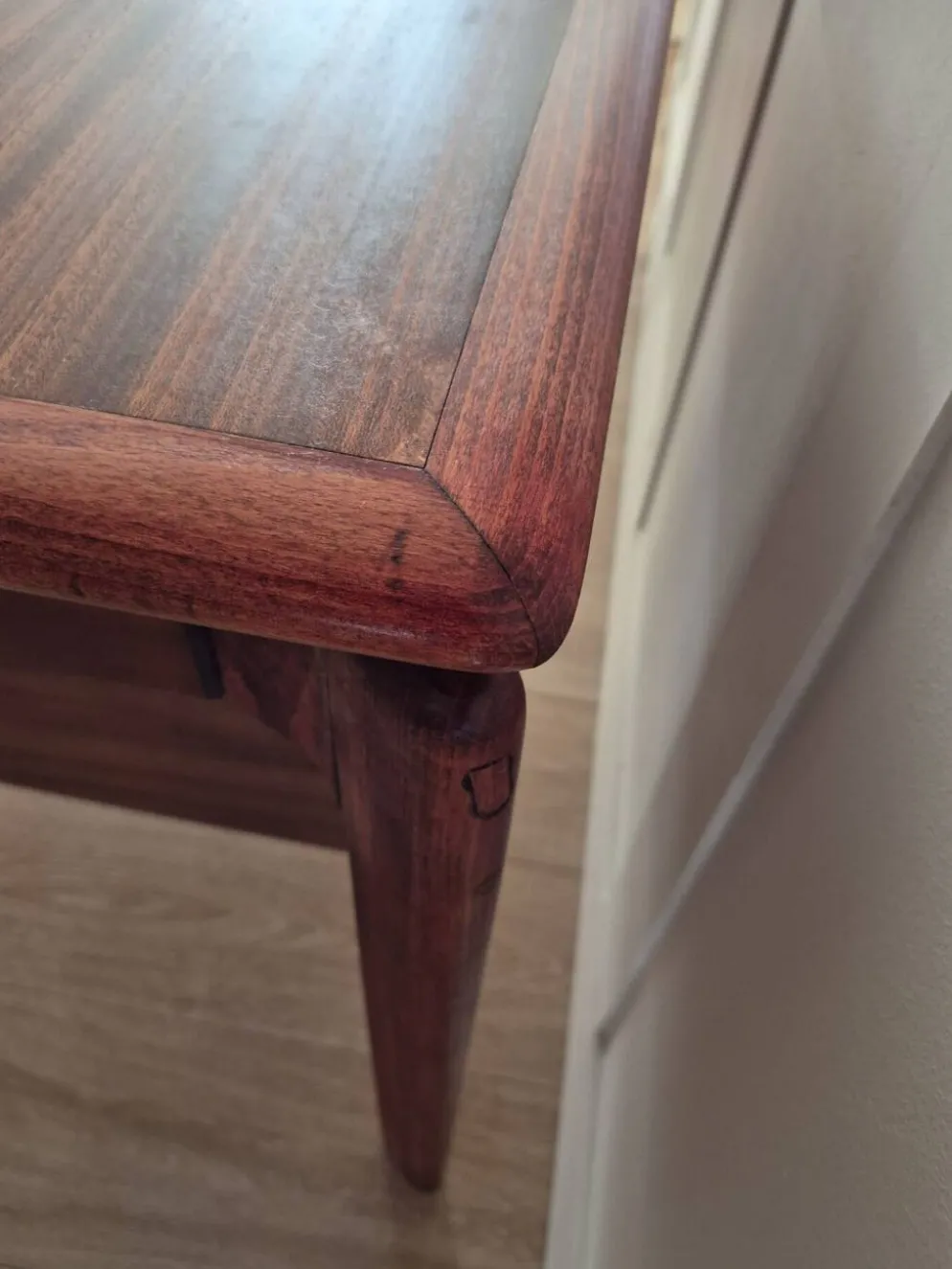 Bureau de style scandinave vintage