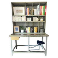 Bureau de tri postal industriel