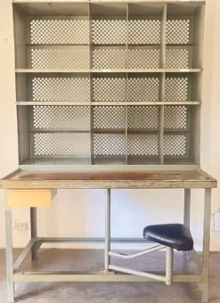 Bureau de tri postal industriel