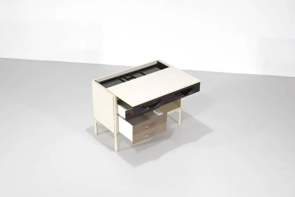 Bureau " DF2000 " conçu par Raymond Loewy pour Doubinsky Frères, France