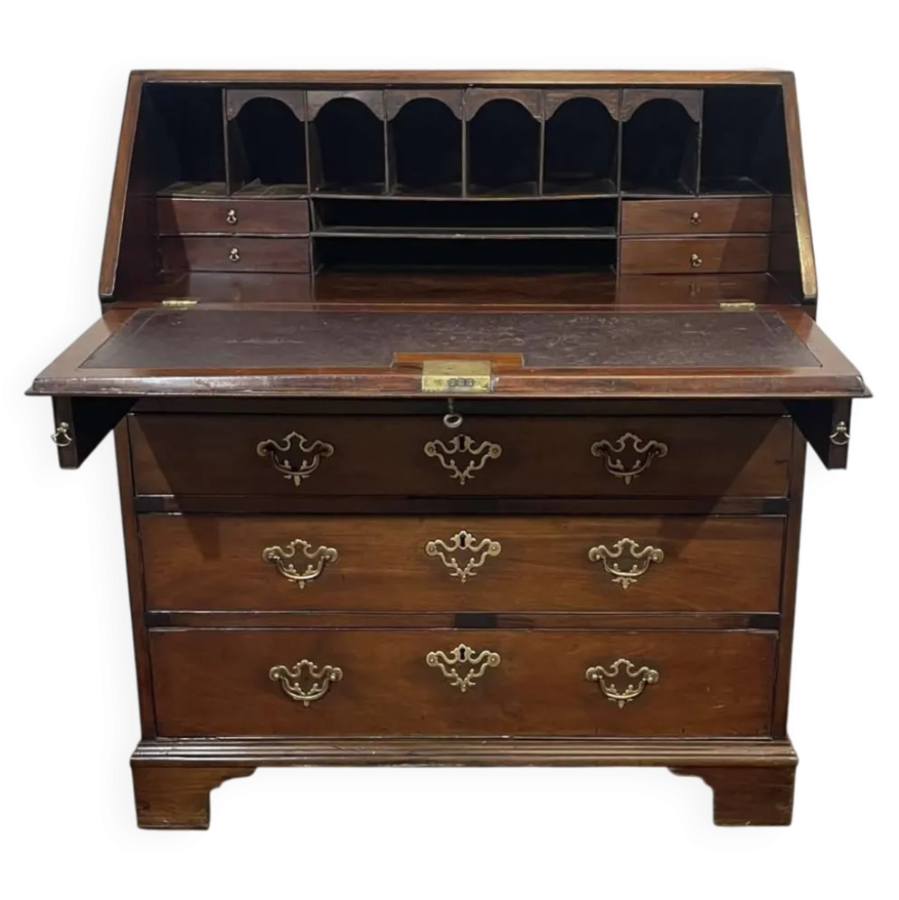 Bureau dos d'âne anglais Georgien datant du XIXème siècle, acajou et chêne