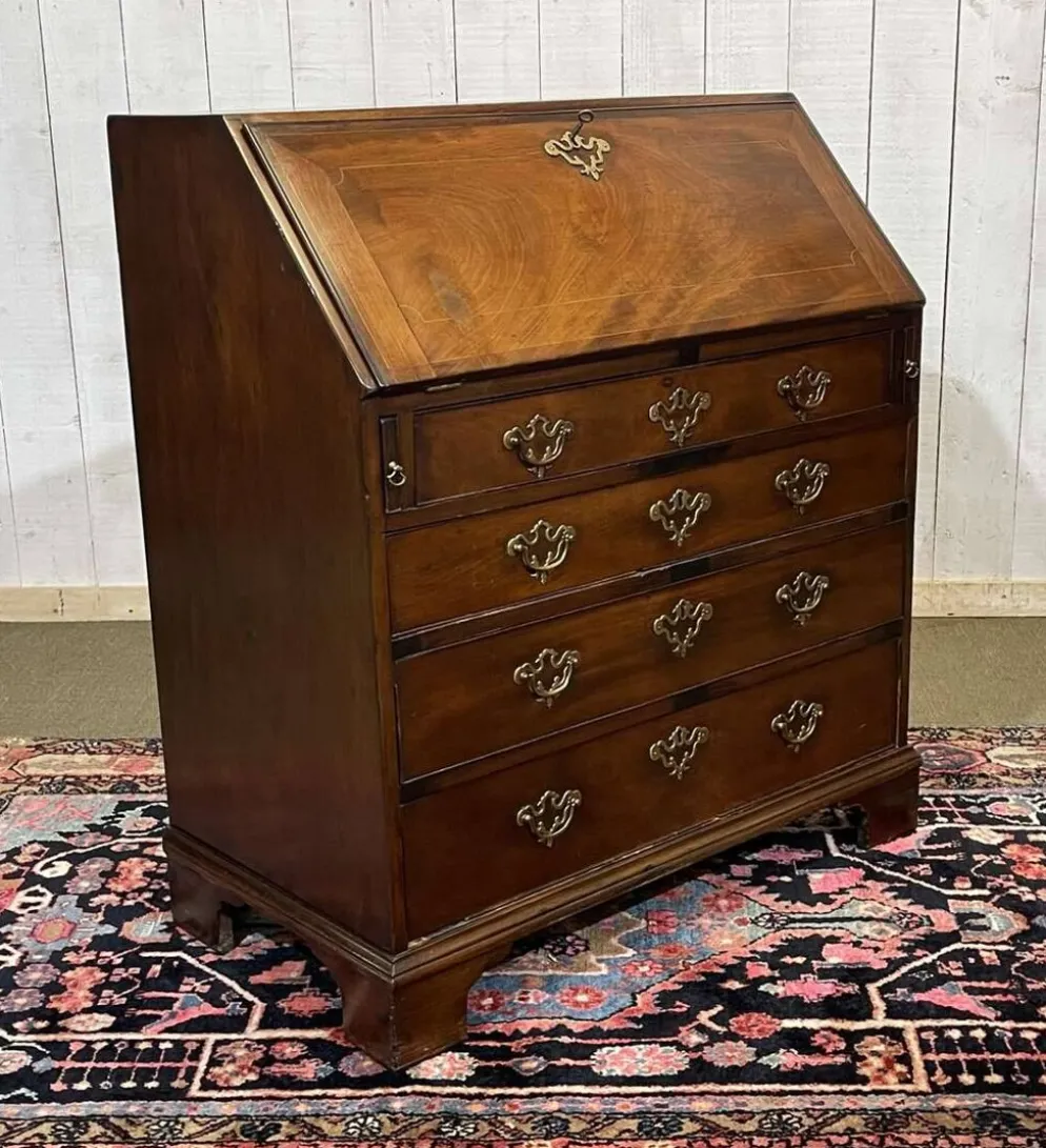 Bureau dos d'âne anglais Georgien datant du XIXème siècle, acajou et chêne
