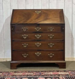 Bureau dos d'âne anglais Georgien datant du XIXème siècle, acajou et chêne
