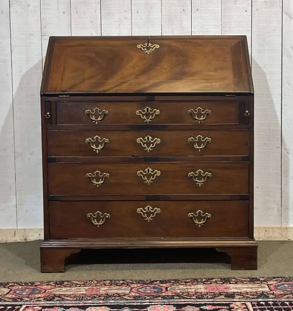 Bureau dos d'âne anglais Georgien datant du XIXème siècle, acajou et chêne