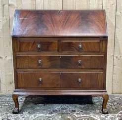Bureau dos d'âne en anglais en acajou des années 1930