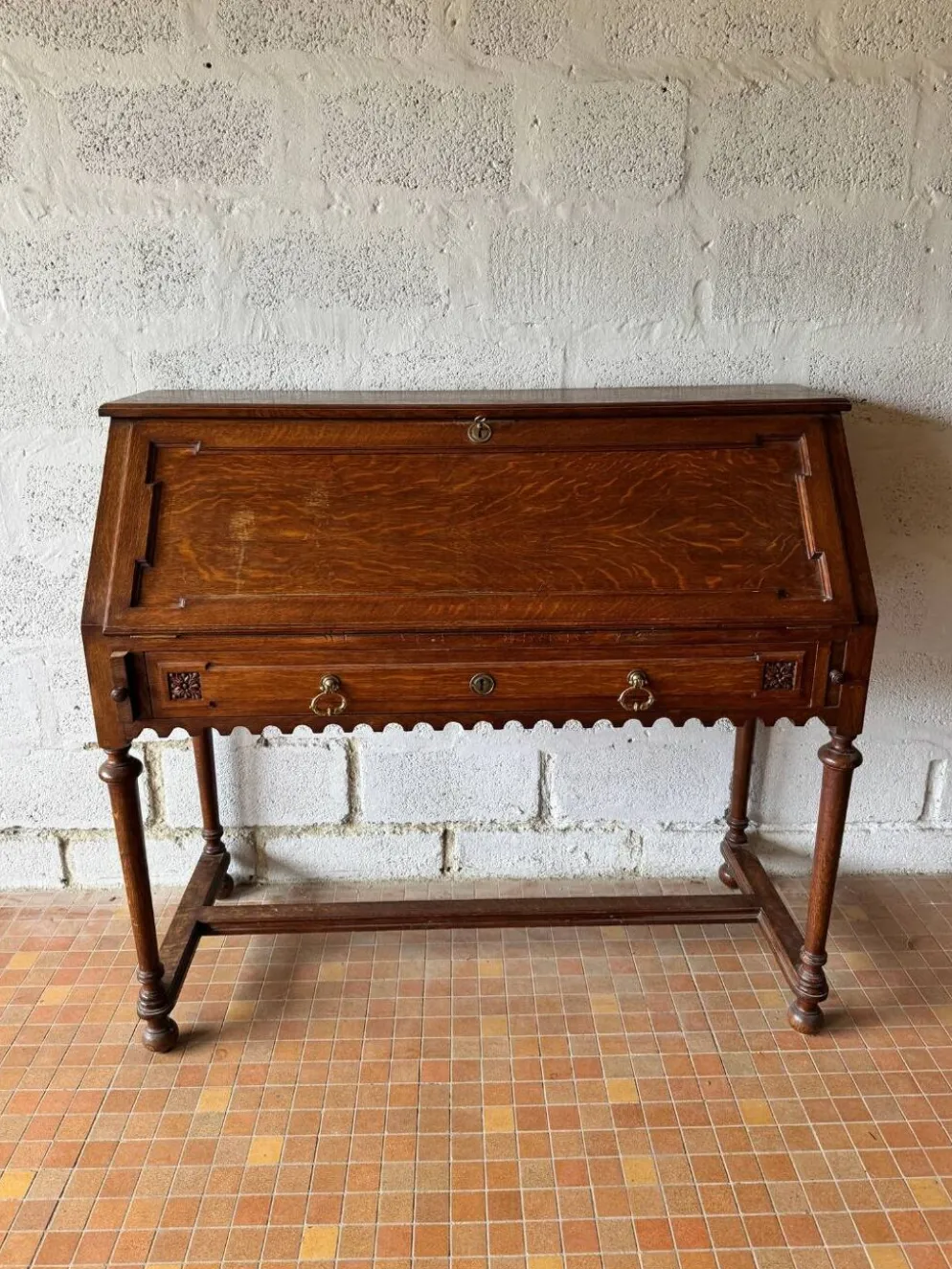 Bureau dos d'âne en chêne - Années 1950