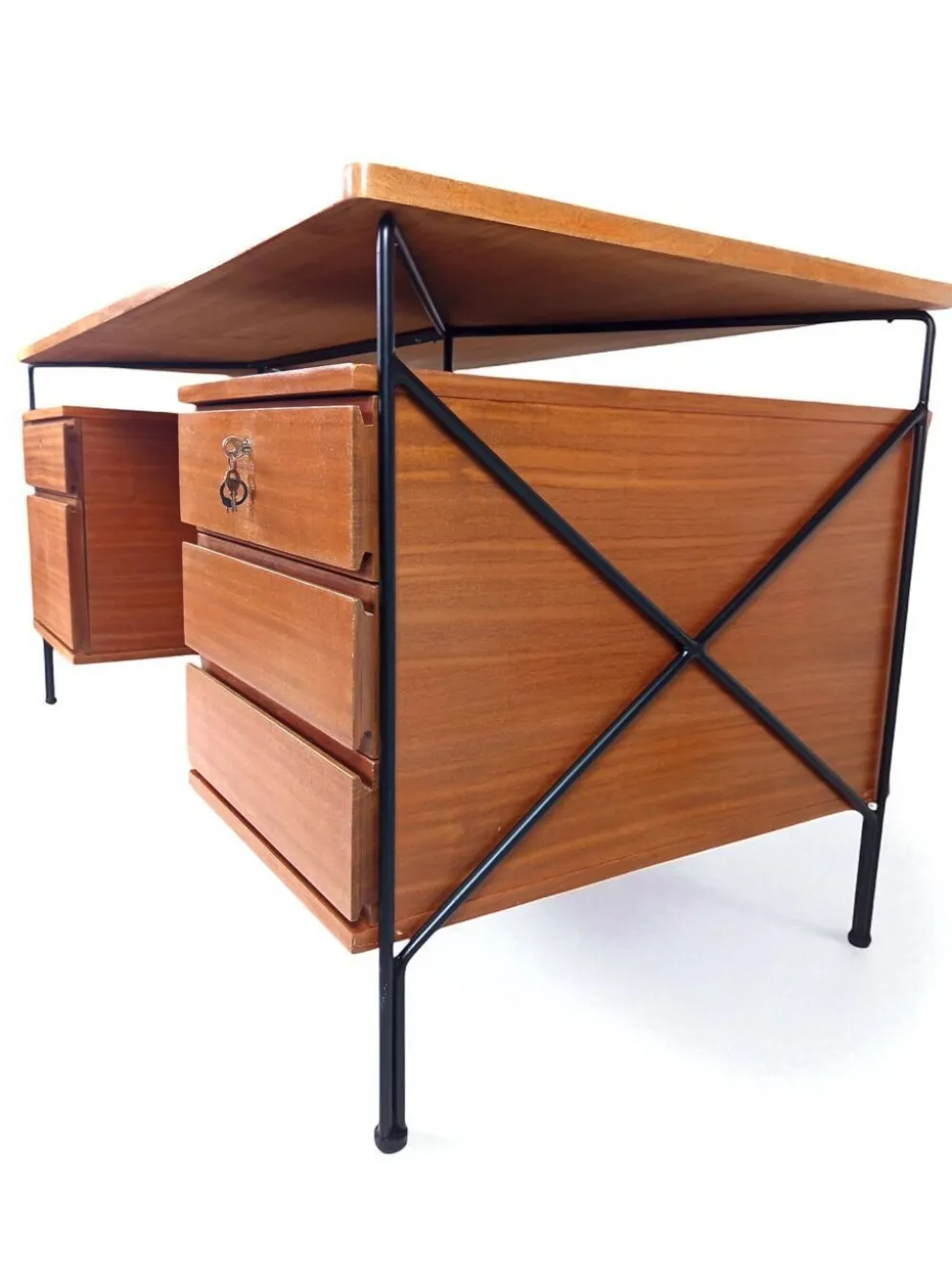 Bureau double caisson moderniste ARP (Guariche, Motte, Mortier) – 1955