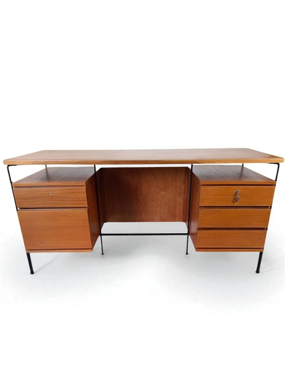Bureau double caisson moderniste ARP (Guariche, Motte, Mortier) – 1955