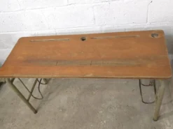 Bureau double d'écolier 1960 en chêne