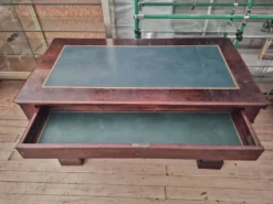 Bureau d’époque Restauration / Empire en acajou moucheté – XIXe siècle (omb