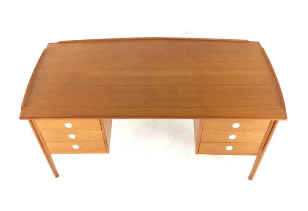 Bureau Dyrlund en teck de design danois moderne du milieu du siècle