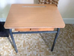 Bureau ecolier enfant
