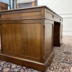 Bureau Eichholtz classique anglais