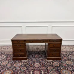 Bureau Eichholtz classique anglais