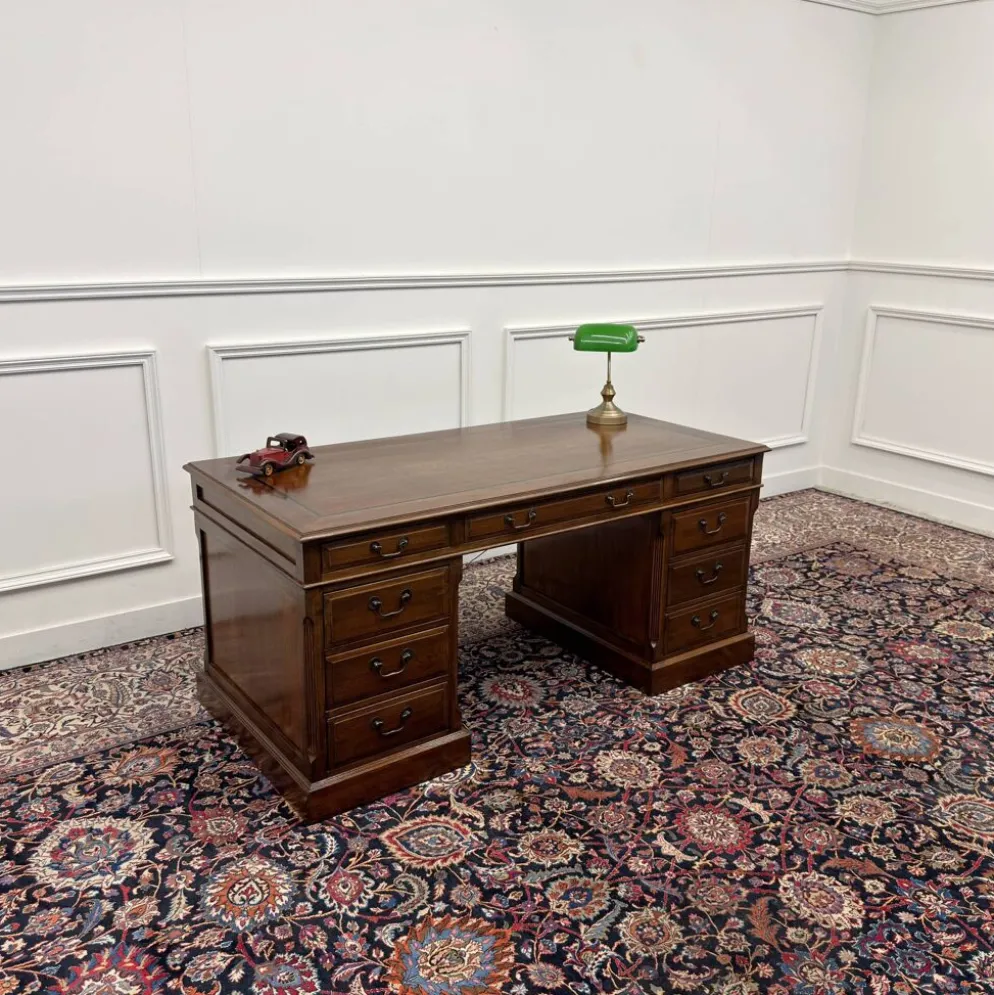 Bureau Eichholtz classique anglais
