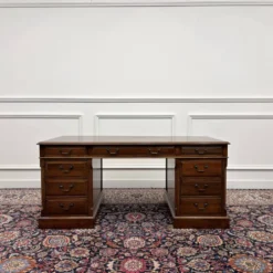 Bureau Eichholtz classique anglais