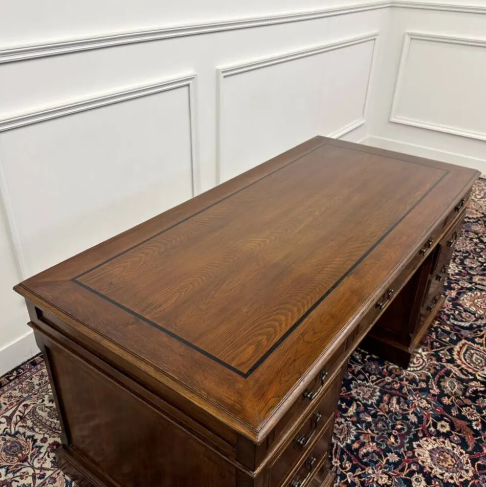 Bureau Eichholtz classique anglais