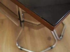 Bureau en acajou, design italien, années 1980, fabriqué en Italie