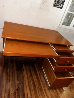 Bureau en bois