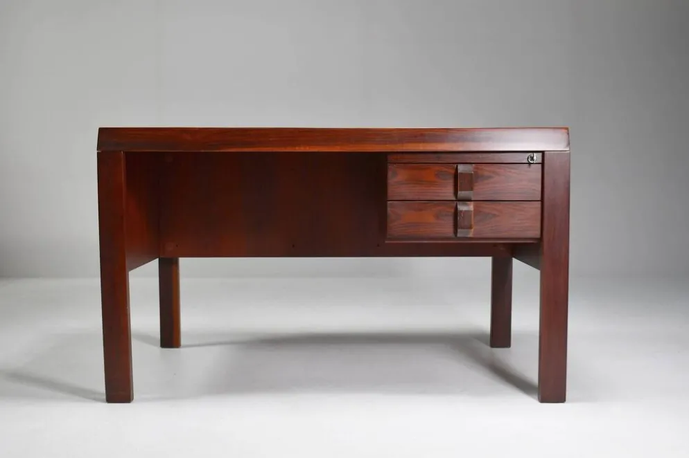 Bureau en bois de rose par Jean Gillon pour Italma. Brésil, années 1970.