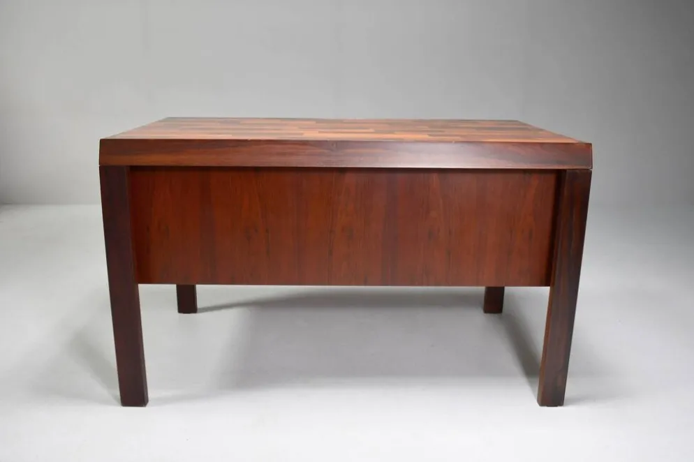 Bureau en bois de rose par Jean Gillon pour Italma. Brésil, années 1970.
