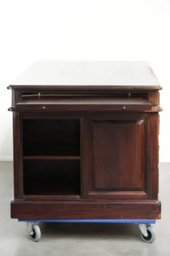 Bureau en bois du 20e siècle / bureau partenaire de style anglais avec une belle apparence.