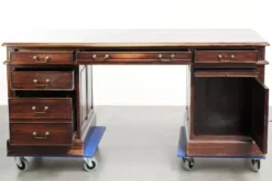 Bureau en bois du 20e siècle / bureau partenaire de style anglais avec une belle apparence.