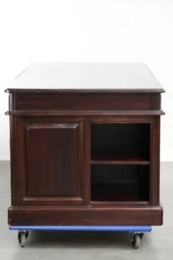 Bureau en bois du 20e siècle / bureau partenaire de style anglais avec une belle apparence.