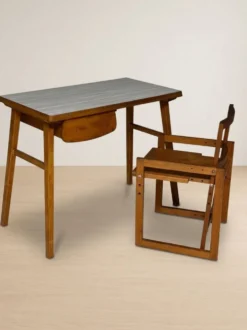 Bureau en bois du milieu du 20e siècle, 90 × 49 × 73 cm