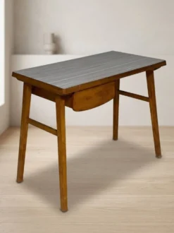 Bureau en bois du milieu du 20e siècle, 90 × 49 × 73 cm