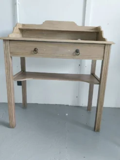 Bureau en chêne clair