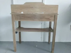 Bureau en chêne clair