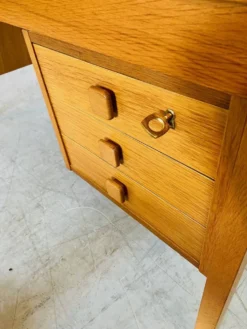 Bureau en chêne danois vintage rétro des années 60 par Domino Møbler.