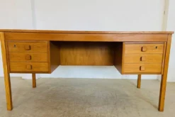 Bureau en chêne danois vintage rétro des années 60 par Domino Møbler.
