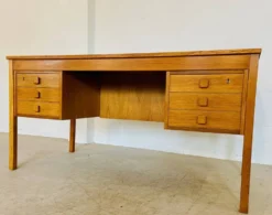 Bureau en chêne danois vintage rétro des années 60 par Domino Møbler.
