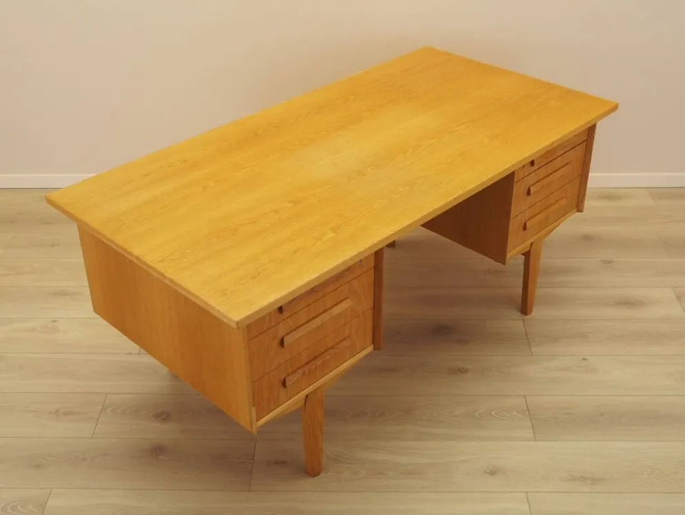 Bureau en chêne, design danois, années 1960, designer : Henning Kjærnulf