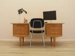 Bureau en chêne, design danois, années 1960, designer : Henning Kjærnulf