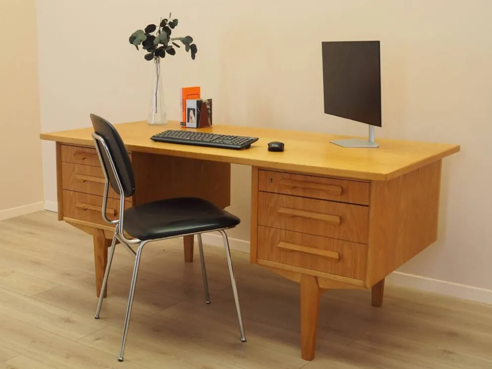 Bureau en chêne, design danois, années 1960, designer : Henning Kjærnulf