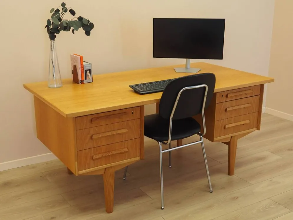 Bureau en chêne, design danois, années 1960, designer : Henning Kjærnulf