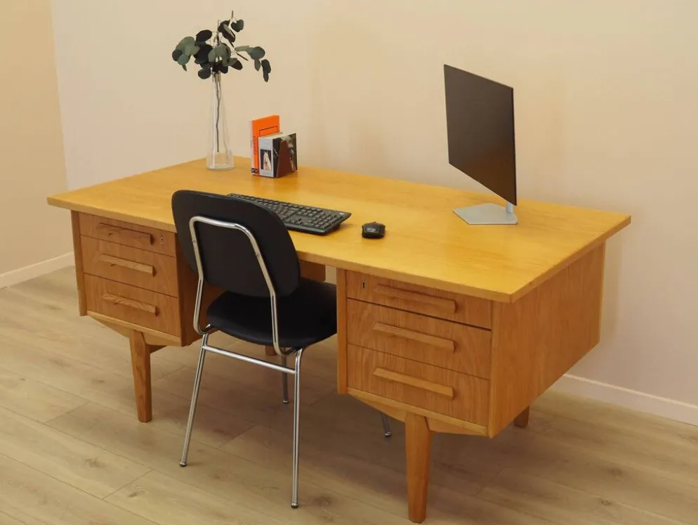 Bureau en chêne, design danois, années 1960, designer : Henning Kjærnulf