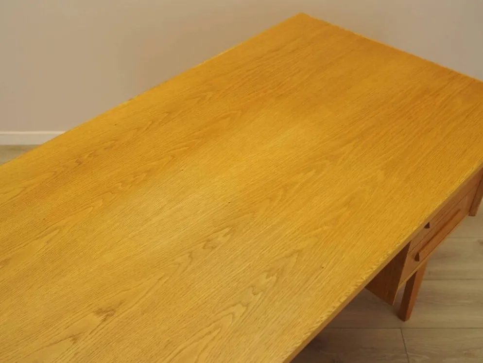 Bureau en chêne, design danois, années 1960, designer : Henning Kjærnulf