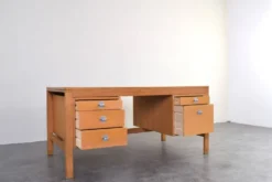 Bureau en chêne du milieu du siècle par Chr. Rasmussen pour Randers Møbelfabrik, années 1970.