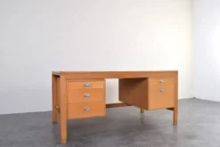 Bureau en chêne du milieu du siècle par Chr. Rasmussen pour Randers Møbelfabrik, années 1970.