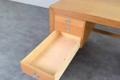 Bureau en chêne du milieu du siècle par Chr. Rasmussen pour Randers Møbelfabrik, années 1970.
