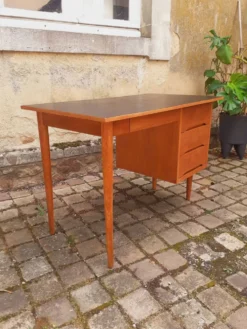 Bureau en chêne vintage année 70 Roumanie.