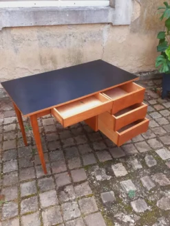 Bureau en chêne vintage année 70 Roumanie.