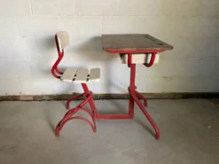 Bureau enfant acier et bois 1950