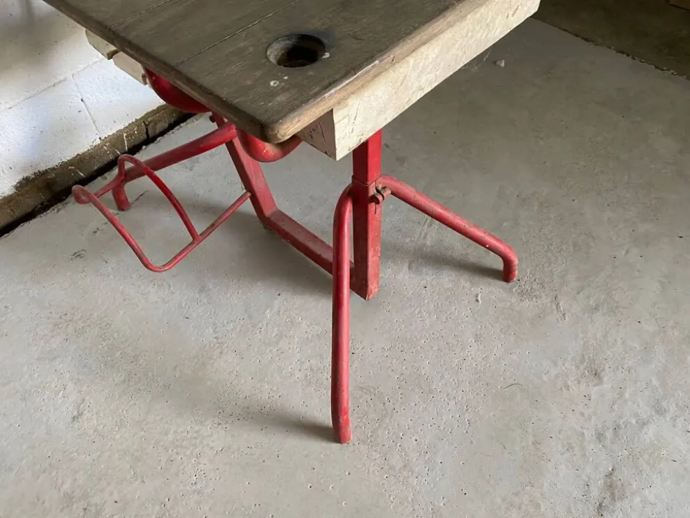 Bureau enfant acier et bois 1950