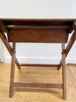 Bureau enfant ancien pliant années 50/60 – bois massif, plateau incliné
