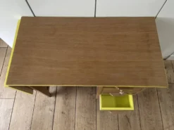 Bureau enfant ancien, rénové